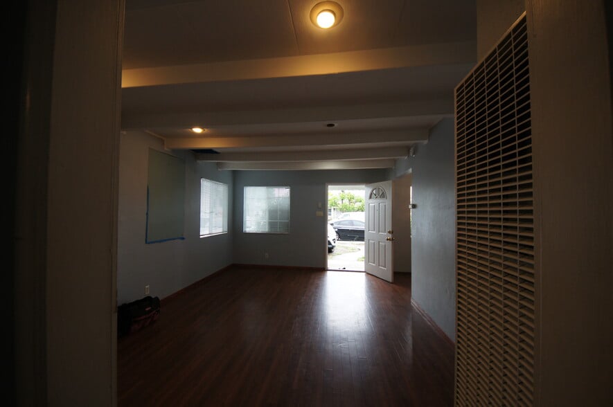Building Photo - 37215 Dondero Way