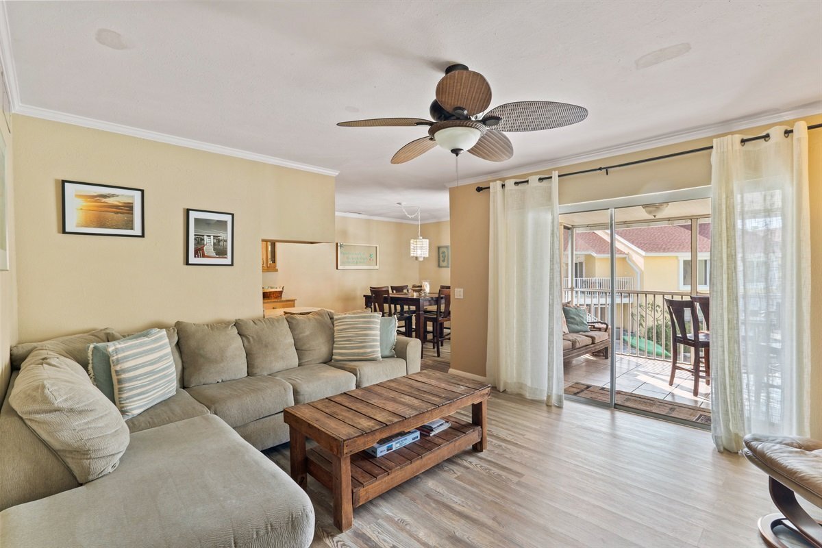 Building Photo - 3585 41st Way S