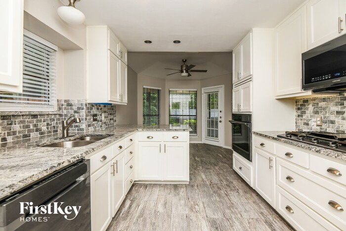 Building Photo - 4405 Grey Dawn Dr