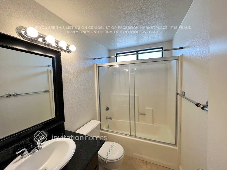 Building Photo - 2272 Sandcastle Way