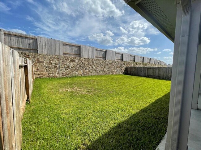 Building Photo - 13872 Rock Island Trl