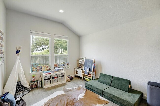 Building Photo - 416 Peakside Cir