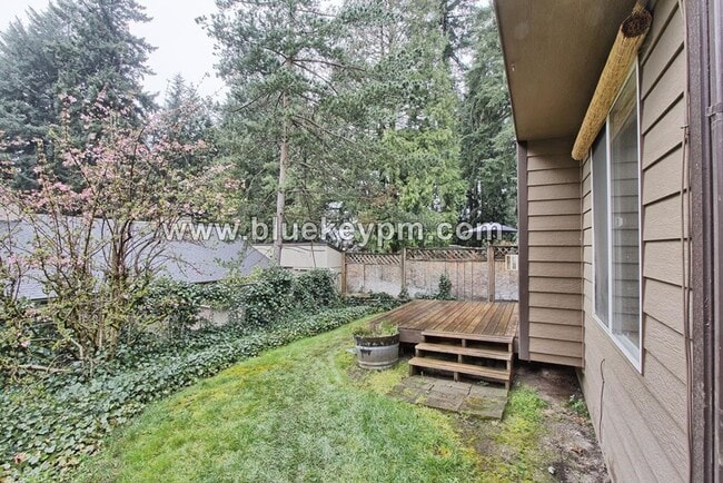 Building Photo - 3 bed 2.5 Bath Townhome in Evergreen Neigh...