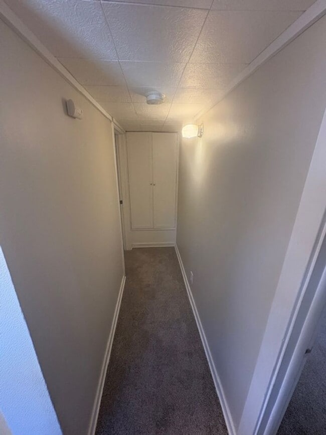 Building Photo - House for Rent - Spacious 4 bed home with ...