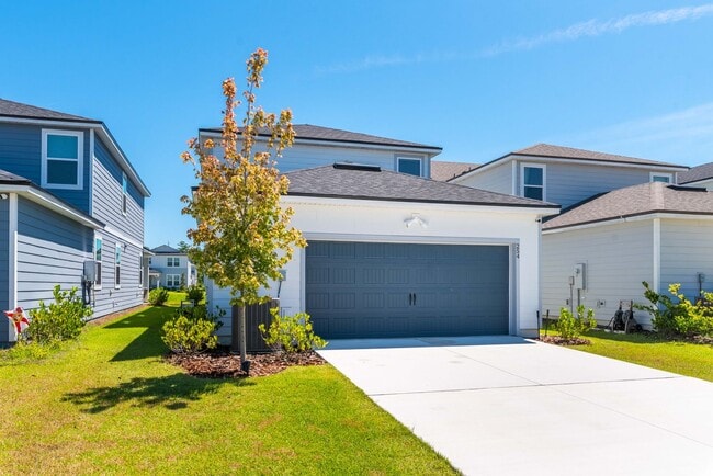 Building Photo - Waterfront Living in Wildlight! 4 bed - 3 bath