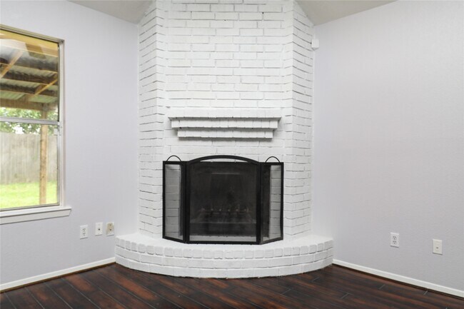 Building Photo - 2703 Heritage Colony Dr