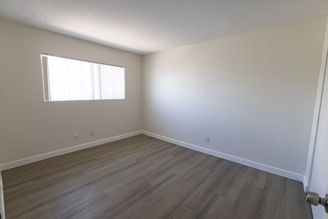 Building Photo - 6003 Craner Ave