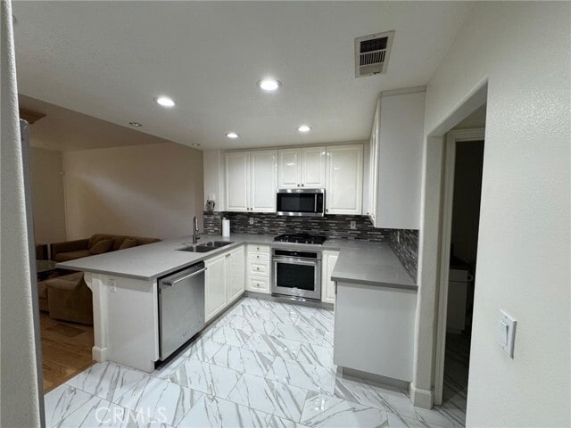 Building Photo - 236 Cll Rosa