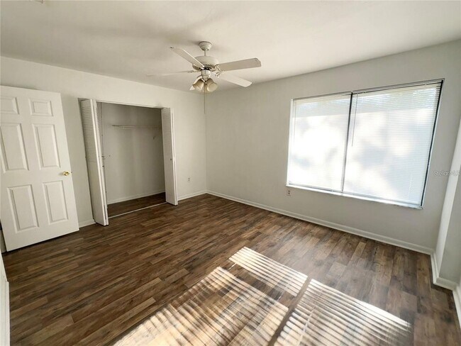 Building Photo - 2300 SW 43rd St