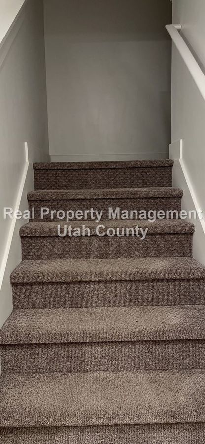 Building Photo - 891 N 1120 E