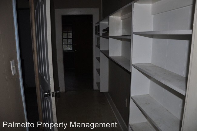 Building Photo - 1265 Wayside Rd NE