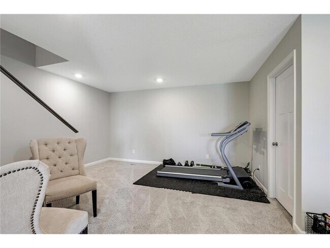 Building Photo - 6743 Bluestem Wy