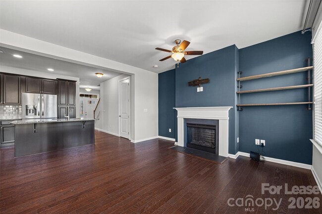 Building Photo - 827 Ayrshire Ave