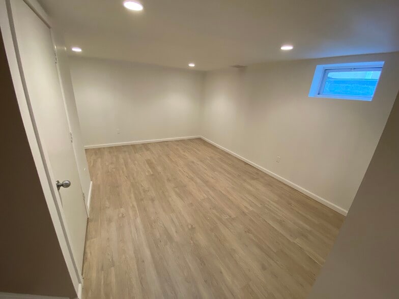 Basement room 2 - 29 Pleasant Ave