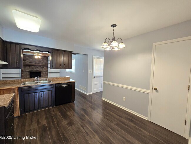 Building Photo - 9313 Le Beau Ct