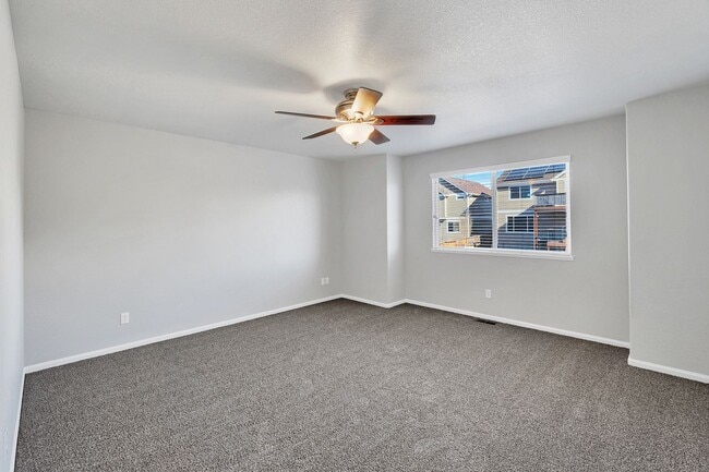 Building Photo - Beautiful 2 Story Home!