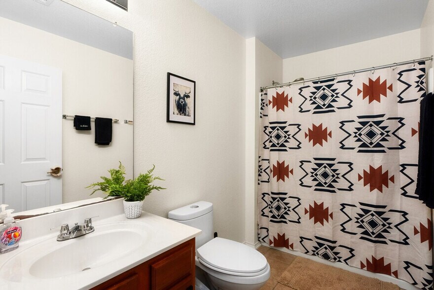 Building Photo - 7408 Derby Downs Dr