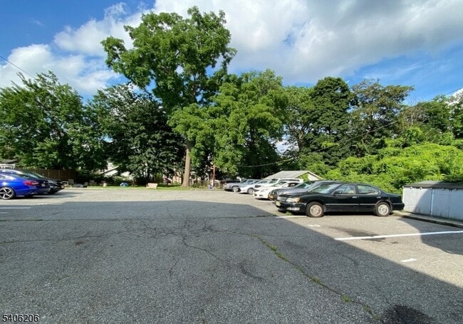 Building Photo - 18 Lexington Ave