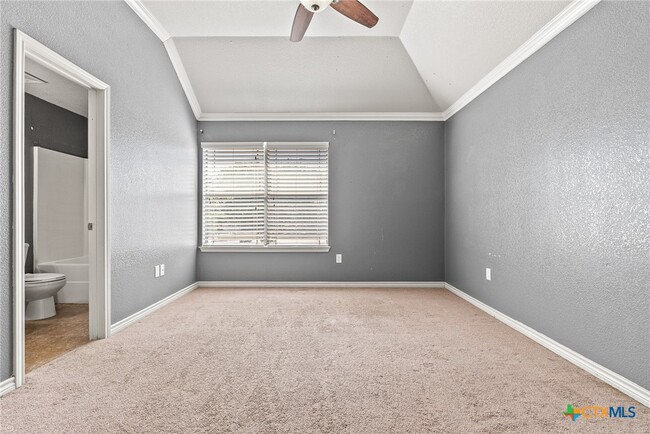 Building Photo - 2504 Saulsbury Dr