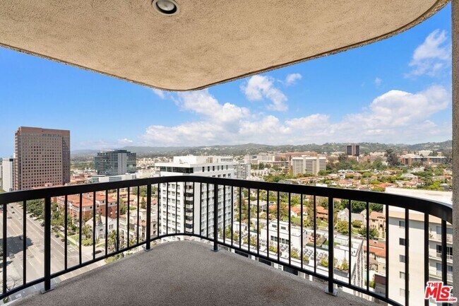 Building Photo - 10750 Wilshire Blvd