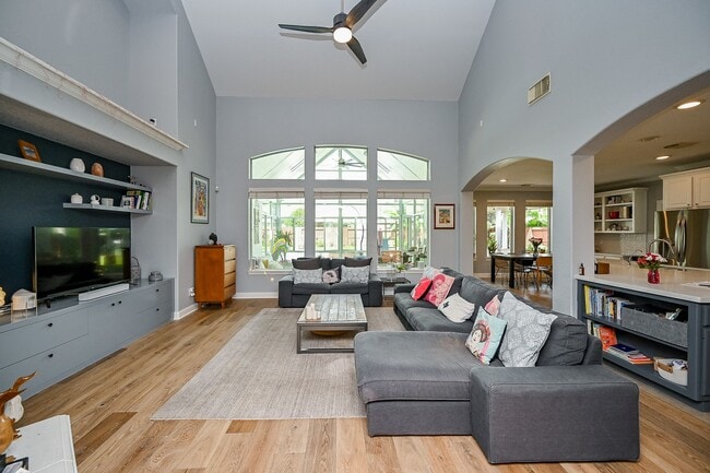 Building Photo - 6342 Collina Springs Ct