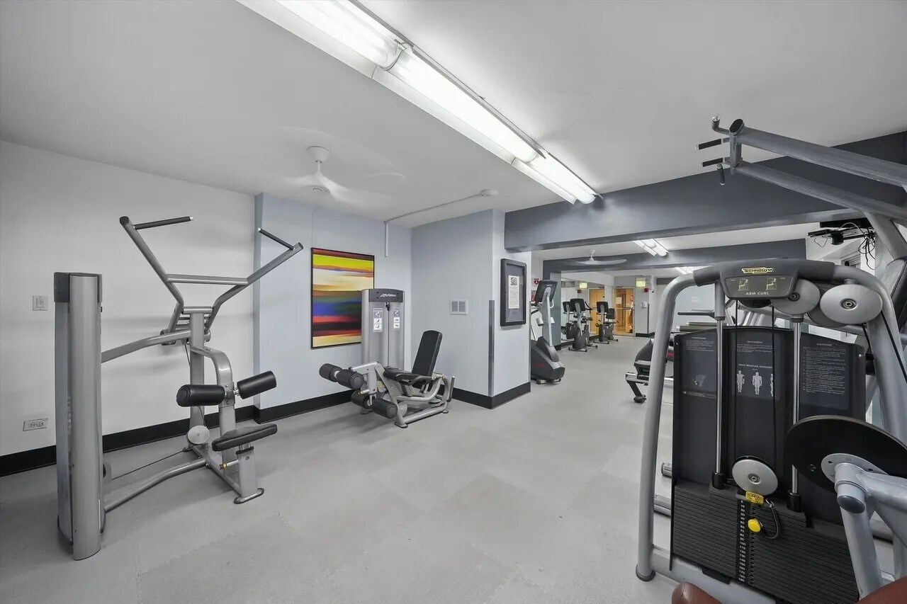 Building Photo - 4970 N Marine Dr