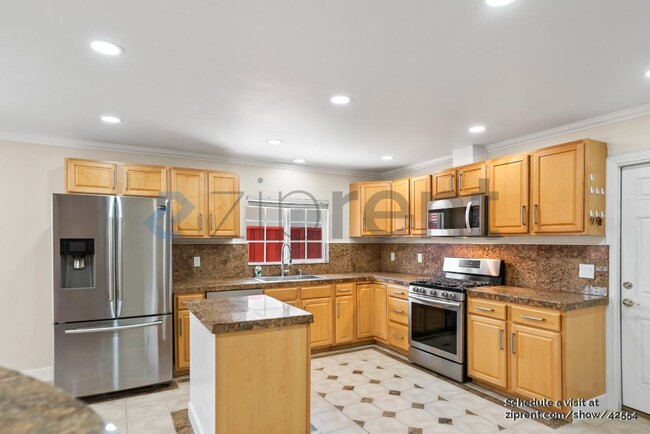 Building Photo - 3152 Hostetter Rd