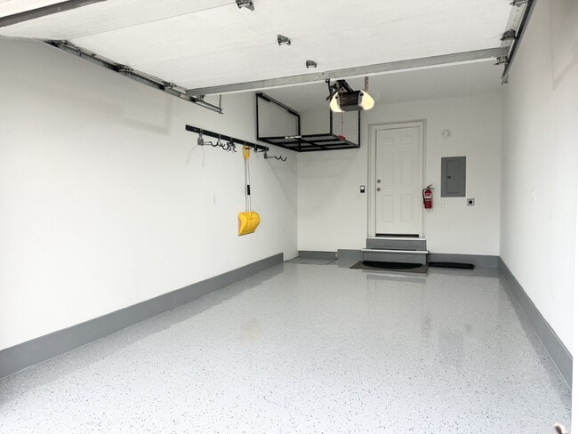 Building Photo - 1514 Northfield Meadows Blvd