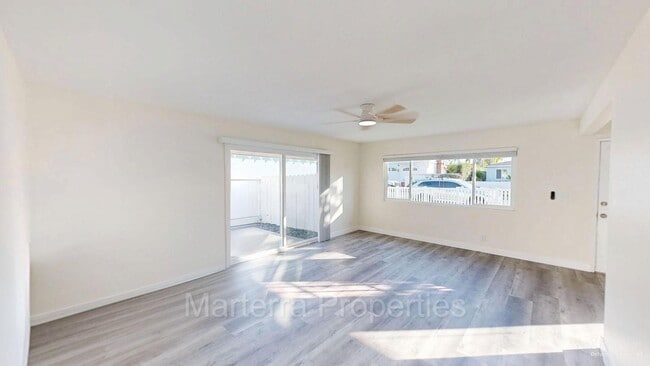 Building Photo - 286 Costa Mesa St