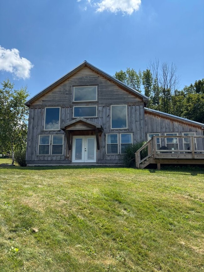 Building Photo - 663 Sterling Rd