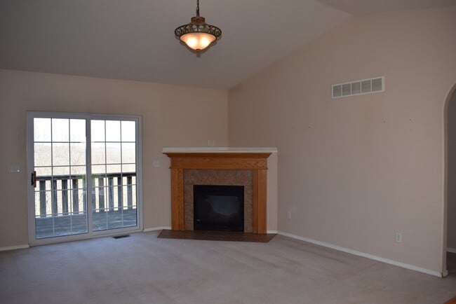 Building Photo - 4 bed / 3 bed Home with Gorgeous View!!!