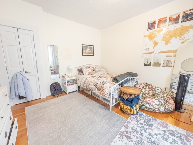 Building Photo - 12 Hamlin St