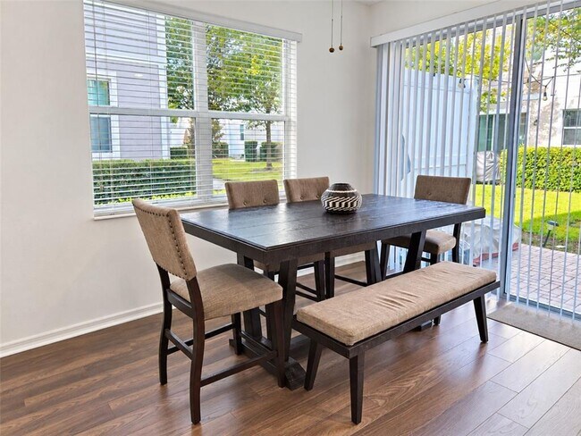 Building Photo - 4839 Cliveden Loop