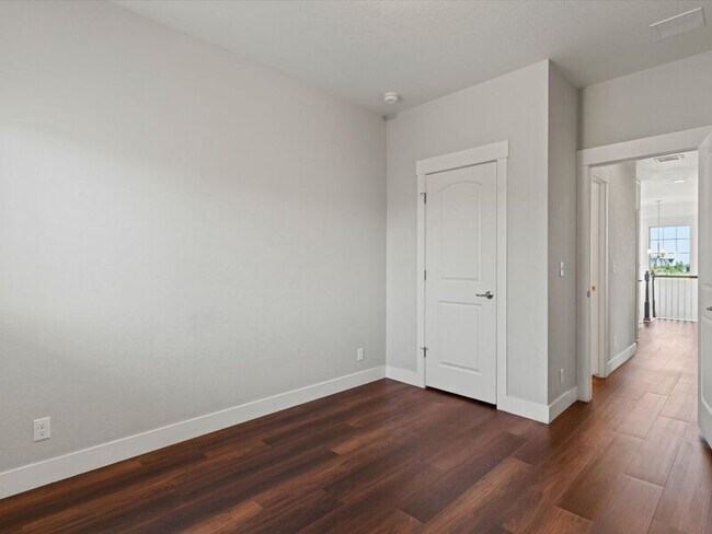 Building Photo - 9962 E 60th Ave