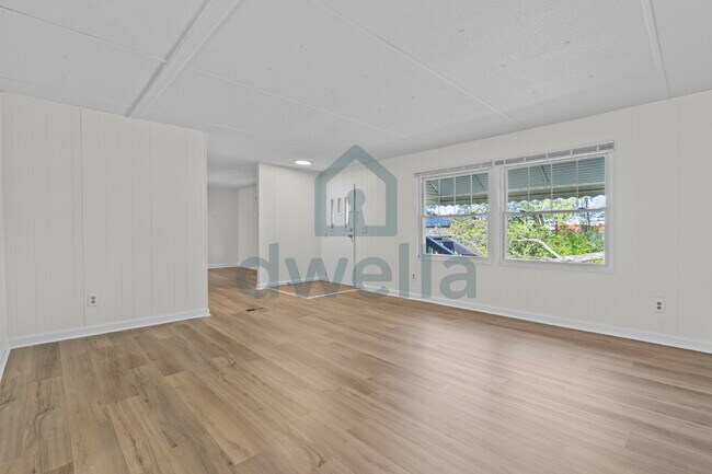 Building Photo - Location Perfection! Beautifully Renovated 3-bedroom, 2-bath home in the highly sought-after Lexi...