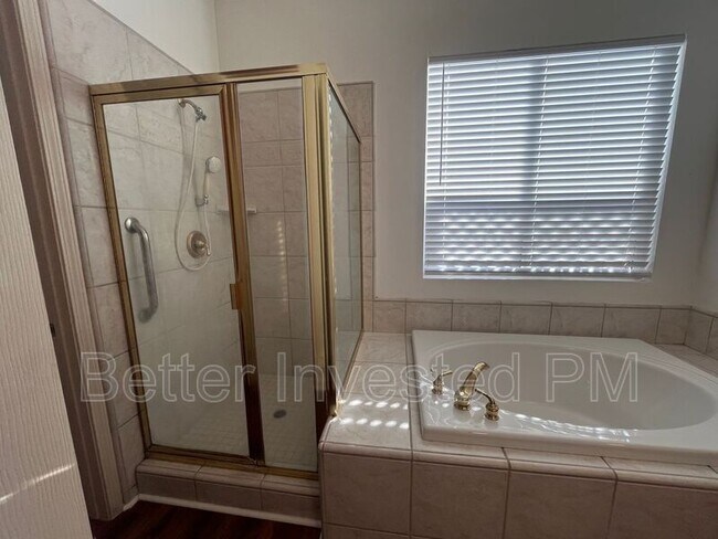 Building Photo - 2423 Guerneville Rd