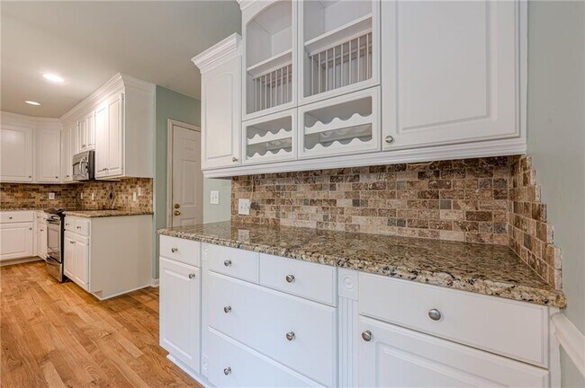 Building Photo - 461 Braidwood Walk NW