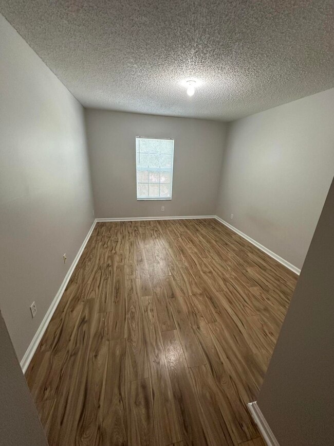 Building Photo - 6856 Mill Brook Pl
