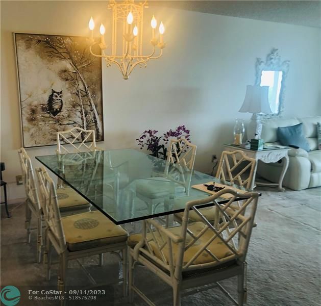 Building Photo - 1523 E Hillsboro Blvd