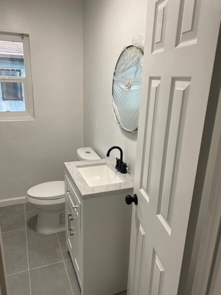 Building Photo - 2406 W Imperial Hwy