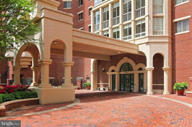 Building Photo - 2151 Jamieson Ave