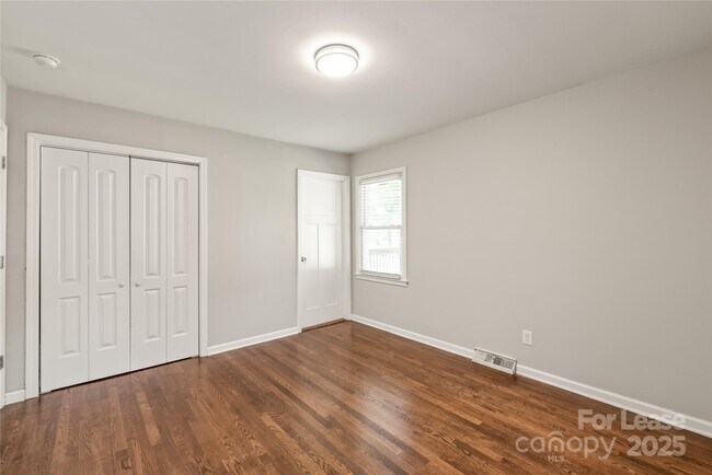 Building Photo - 3932 Slagle Dr