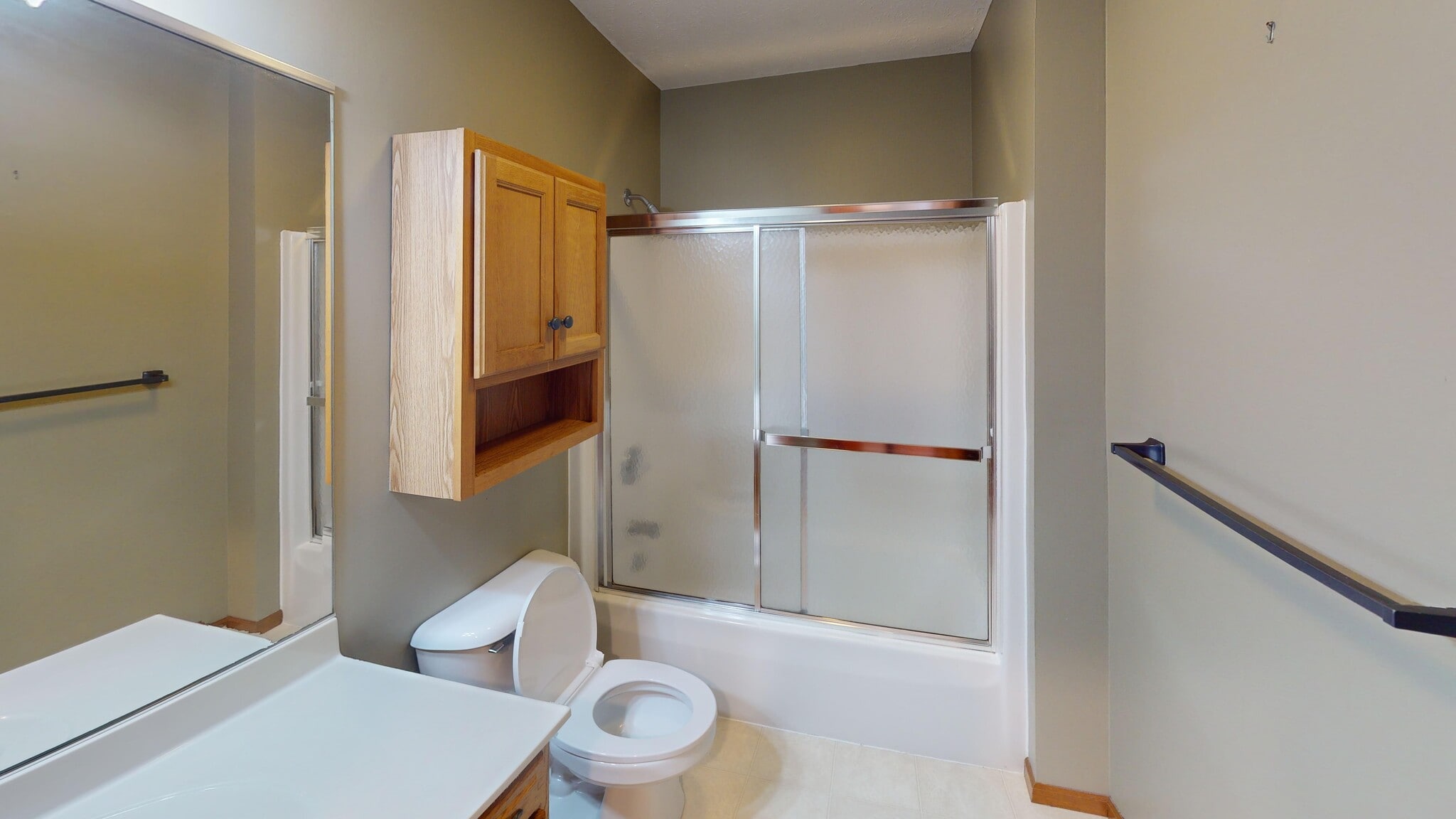 Building Photo - 3209 Sequoia Dr