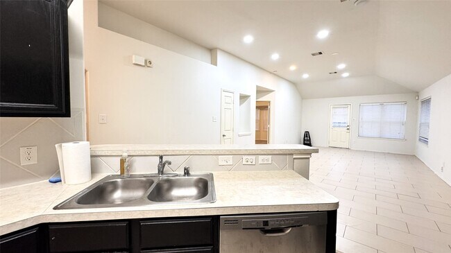 Building Photo - 6818 Hampden Point Ct