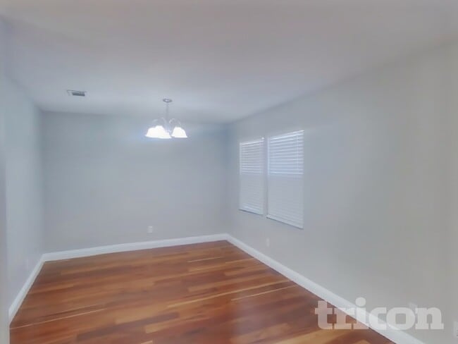 Building Photo - 1980 Golden Shadow Ct