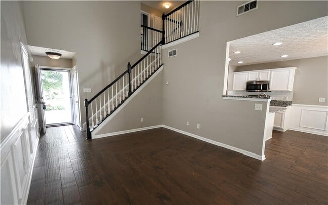 Building Photo - 6215 Smoke Ridge Ln