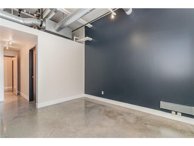 Building Photo - 730 Stinson Blvd NE