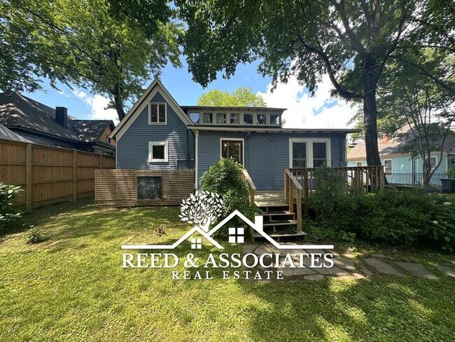 Building Photo - Spacious 5-Bedroom - Copper Young Area