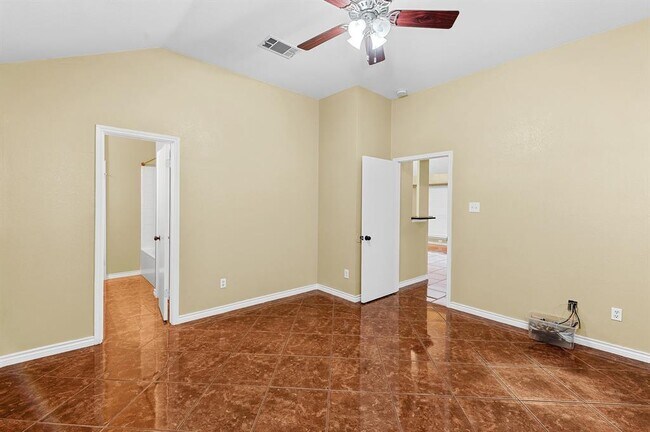 Building Photo - 1229 Laurelleaf Dr