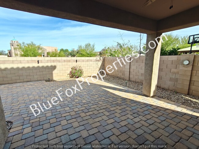 Building Photo - 8545 N Gaetano Loop